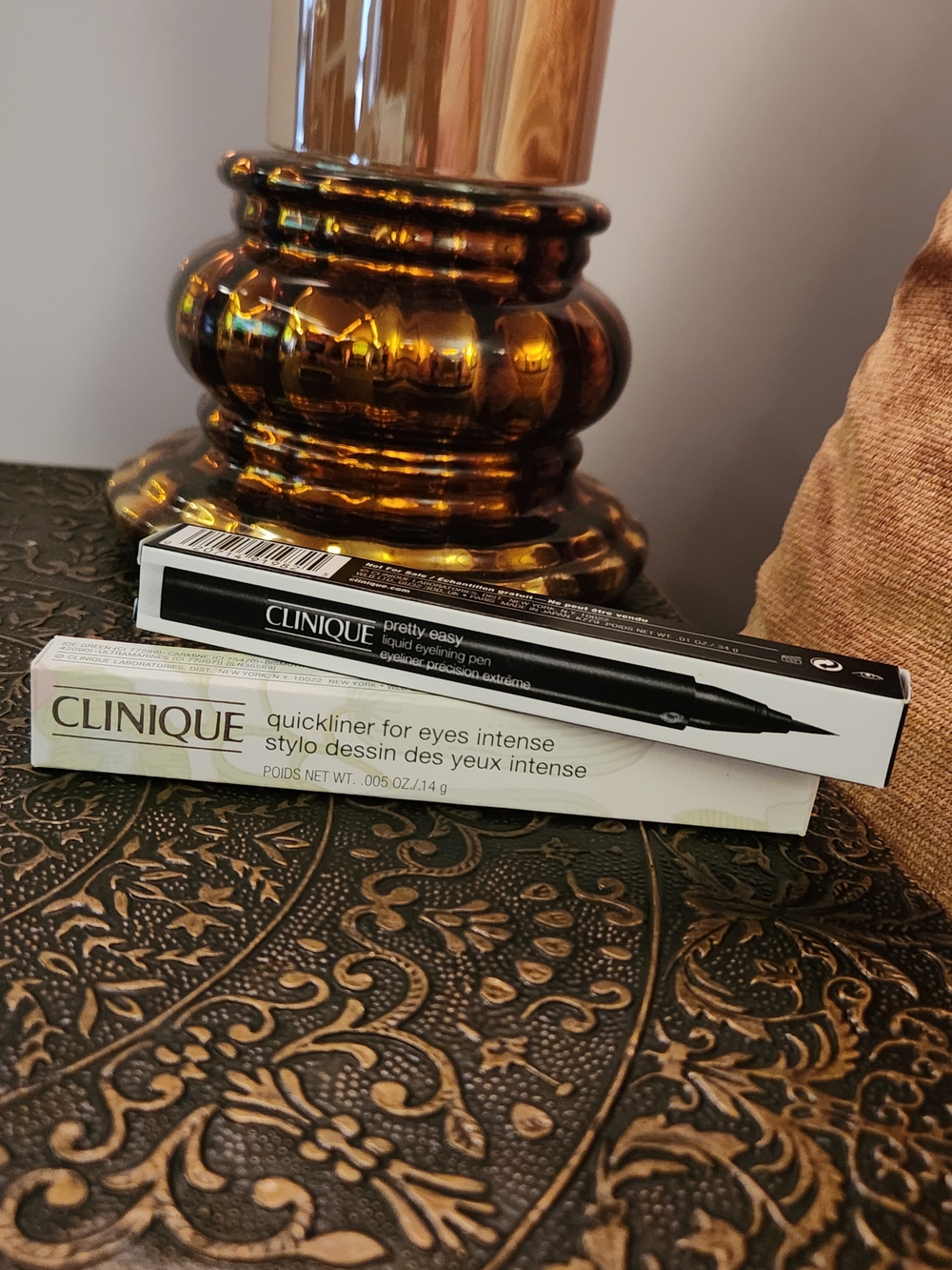 Clinique Eyeliner Duo- Quickliner 09 Intense Ebony & Prett Easy Liquid 01 Black